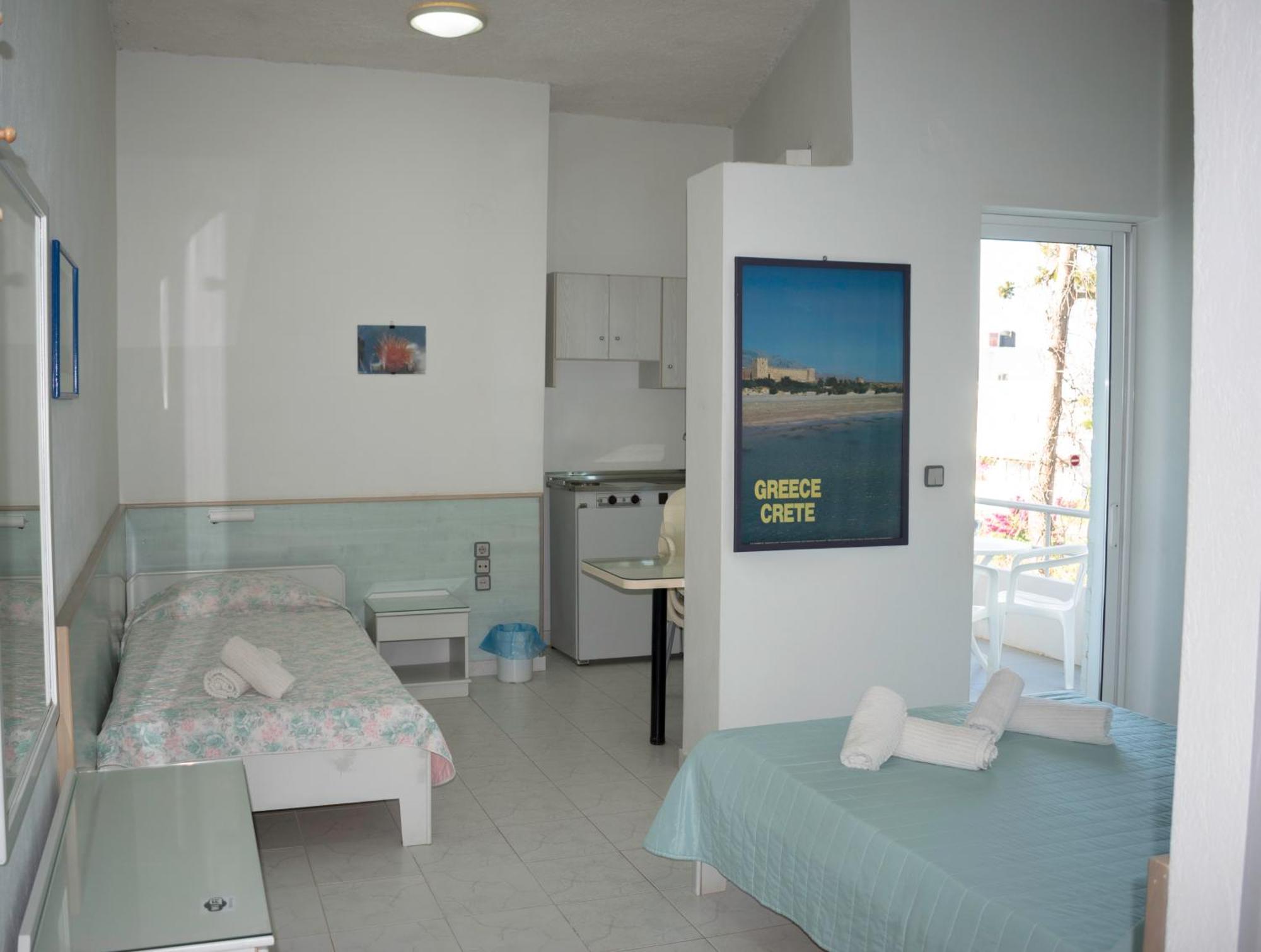Stefanie Studios Agia Marina  Ngoại thất bức ảnh